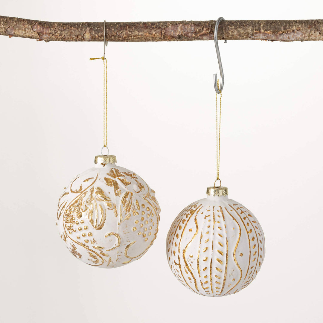 EMBOSSED BALL ORNAMENTS