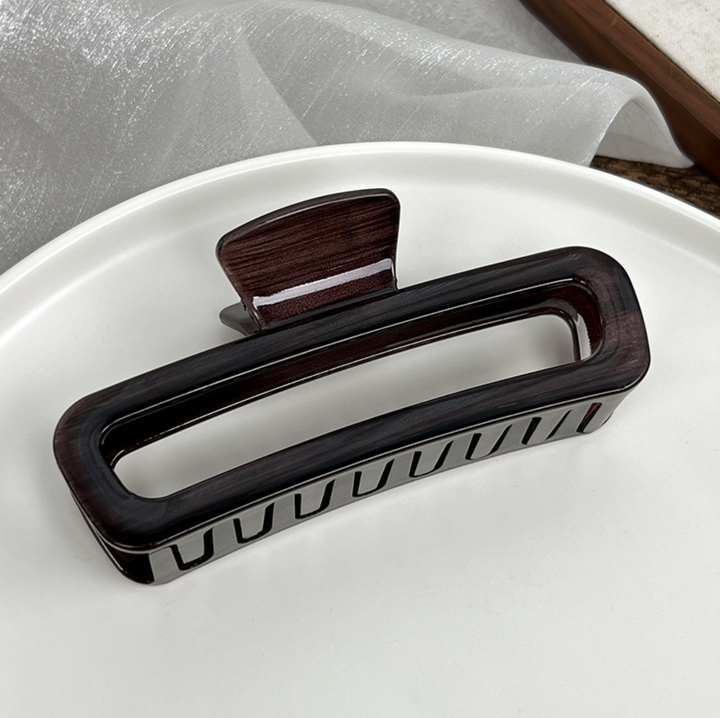 Neutral Essential Jumbo Hair Clip
